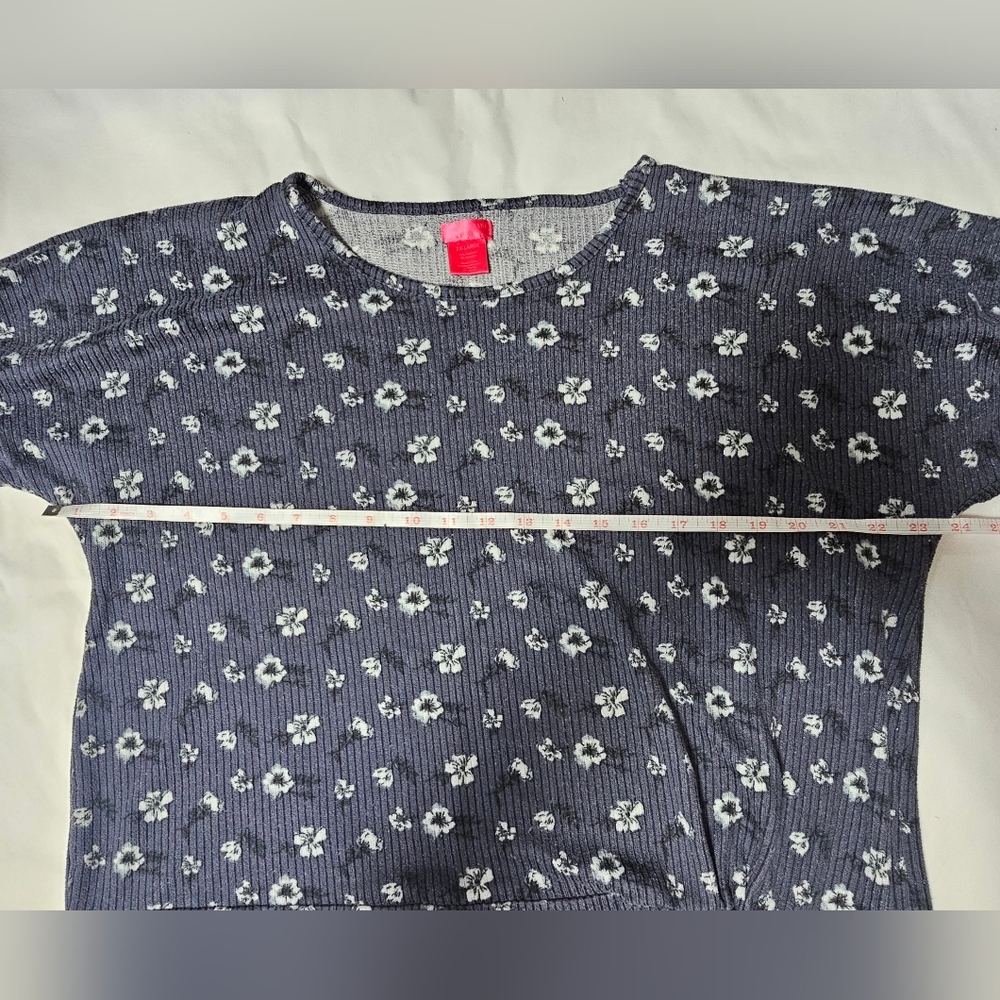 Isaac Mizrahi Dark Blue Floral Pajama Set - Picture 13 of 13